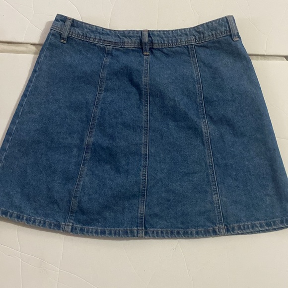 Cute little H&M denim above the knee Aline skirt NWT - Picture 3 of 6